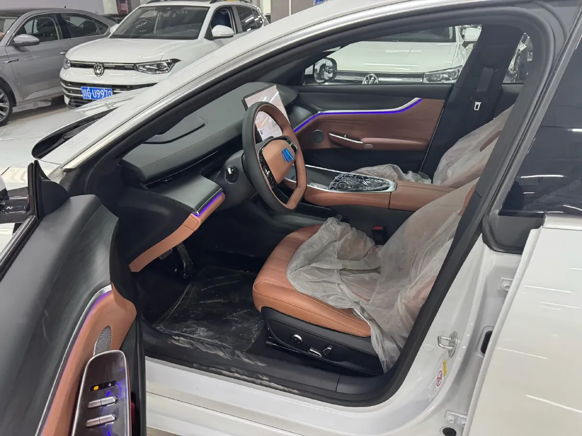 2025 ChangAn QiYuan A07 REEV 98HP REEV 28.4KWH,autocango,china used car exporter,china ev exporter,chinese used car exporter,chinese used ev exporter