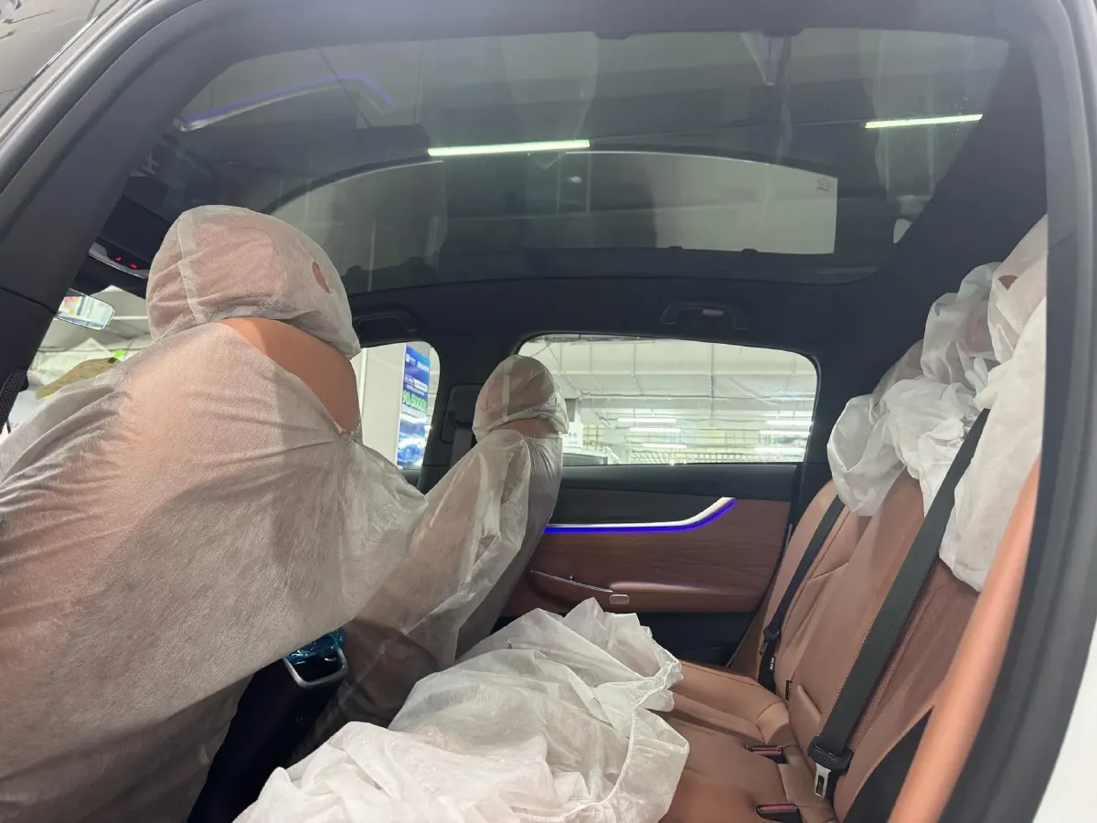 2025 ChangAn QiYuan A07 REEV 98HP REEV 28.4KWH,autocango,china used car exporter,china ev exporter,chinese used car exporter,chinese used ev exporter