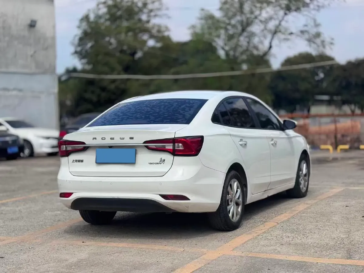 2019 Roewe i5 1.5L 120HP L4 CVT,autocango,china used car exporter,china ev exporter,chinese used car exporter,chinese used ev exporter