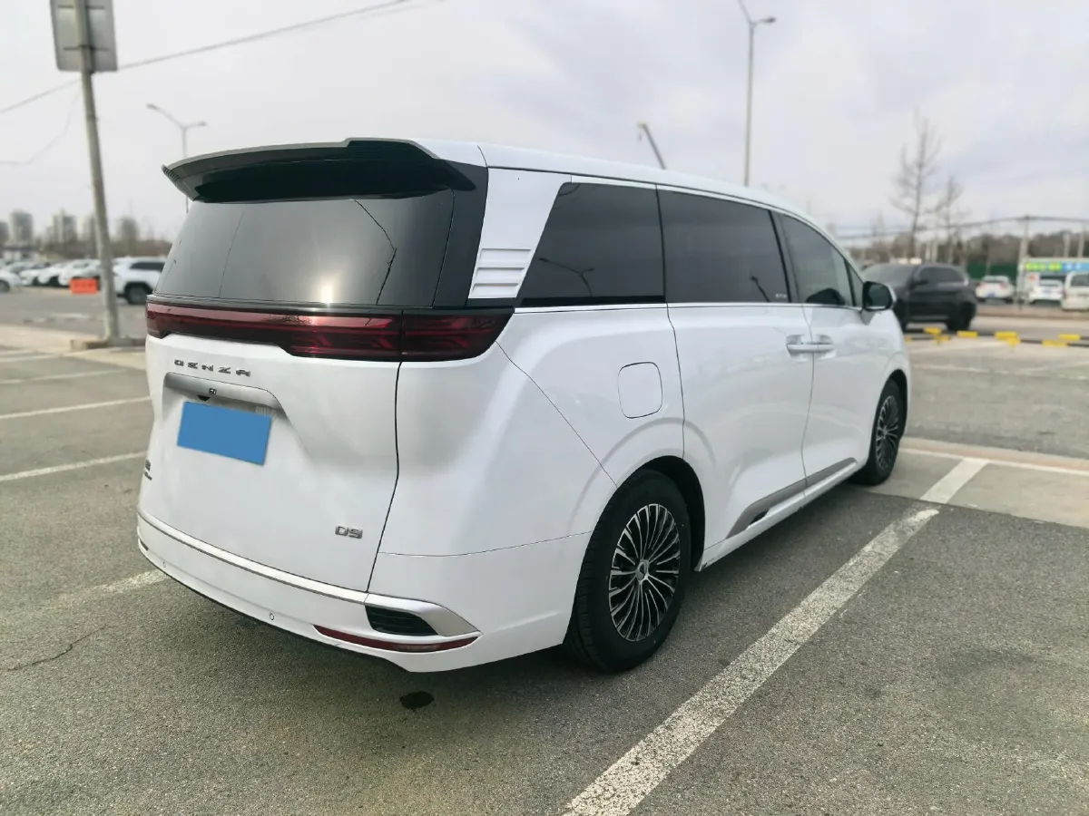 2022 Mercedes-Benz GLC Class 2.0T 197HP L4 9AT,autocango,china used car exporter,china ev exporter,chinese used car exporter,chinese used ev exporter