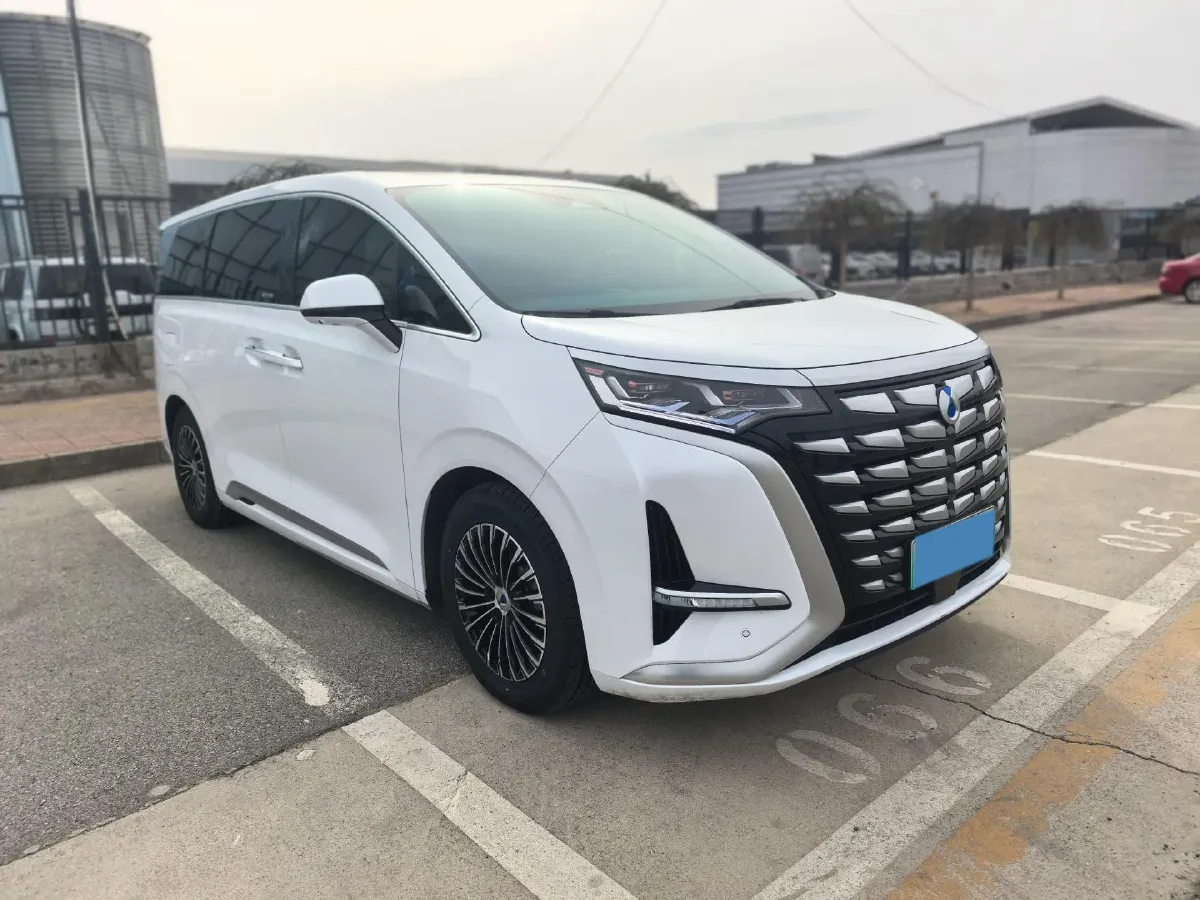 2022 Mercedes-Benz GLC Class 2.0T 197HP L4 9AT,autocango,china used car exporter,china ev exporter,chinese used car exporter,chinese used ev exporter