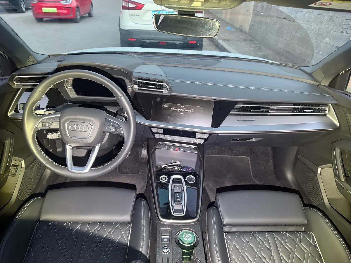 2025 Audi A3 1.5T 160HP L4 7DCT,autocango,china used car exporter,china ev exporter,chinese used car exporter,chinese used ev exporter