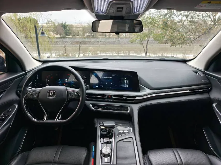 2020 ChangAn CS75 Plus 2.0T 233HP L4 8AT,autocango,china used car exporter,china ev exporter,chinese used car exporter,chinese used ev exporter