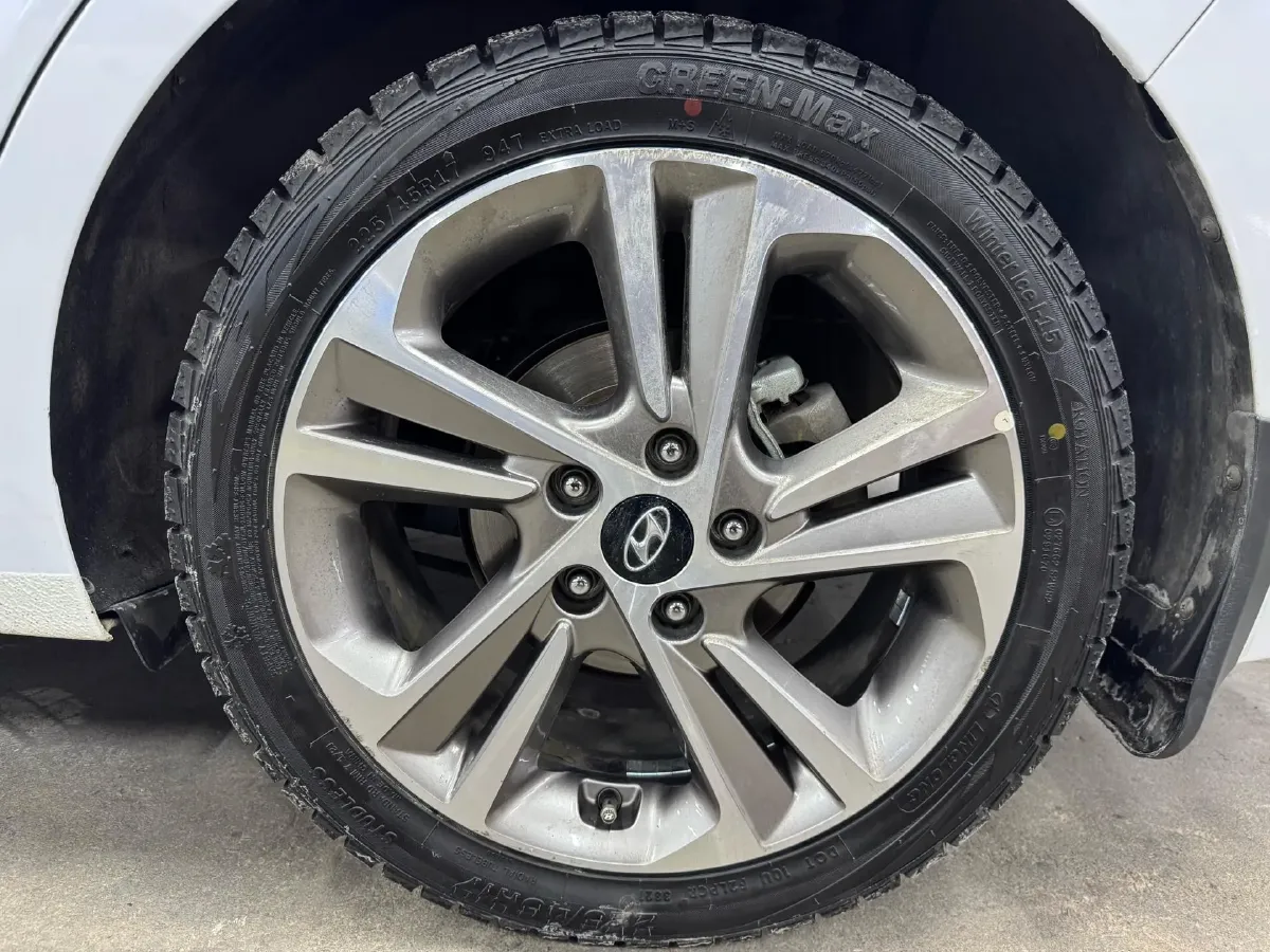 2016 Hyundai Elantra 1.6L 130HP L4 6AT,autocango,china used car exporter,china ev exporter,chinese used car exporter,chinese used ev exporter