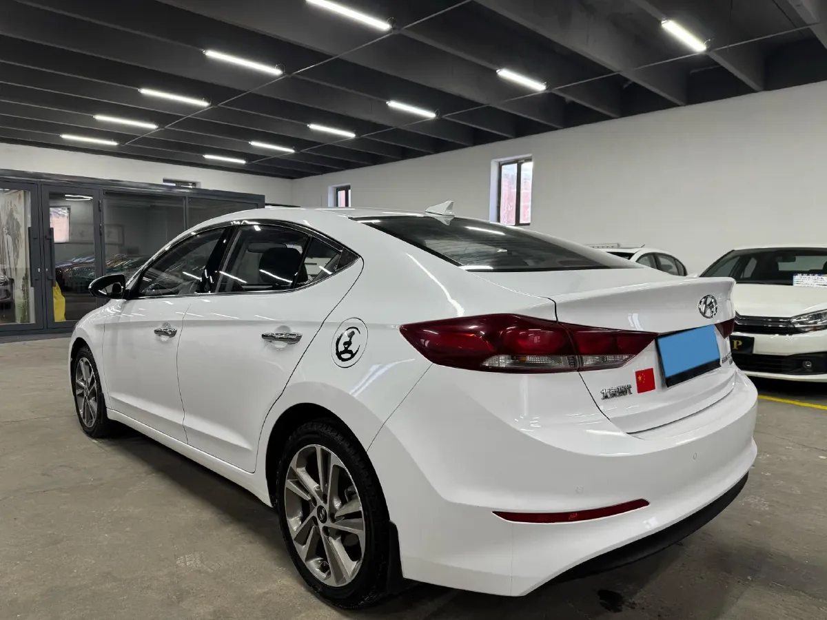 2016 Hyundai Elantra 1.6L 130HP L4 6AT,autocango,china used car exporter,china ev exporter,chinese used car exporter,chinese used ev exporter