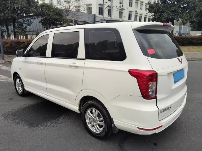 2019 WuLing HongGuang 1.5L 99HP L4 6MT,autocango,china used car exporter,china ev exporter,chinese used car exporter,chinese used ev exporter