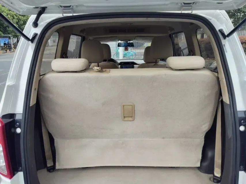 2019 WuLing HongGuang 1.5L 99HP L4 6MT,autocango,china used car exporter,china ev exporter,chinese used car exporter,chinese used ev exporter