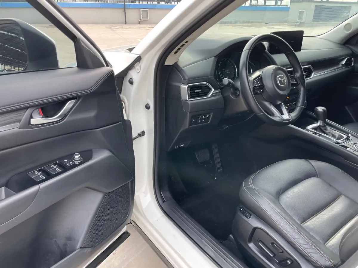 2022 MAXUS XinTu V90 2.0T 150HP L4 6AT,autocango,china used car exporter,china ev exporter,chinese used car exporter,chinese used ev exporter