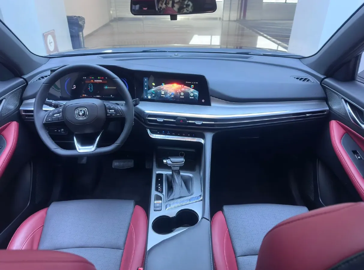 2021 ChangAn CS35 Plus 1.4T 160HP L4 7DCT,autocango,china used car exporter,china ev exporter,chinese used car exporter,chinese used ev exporter