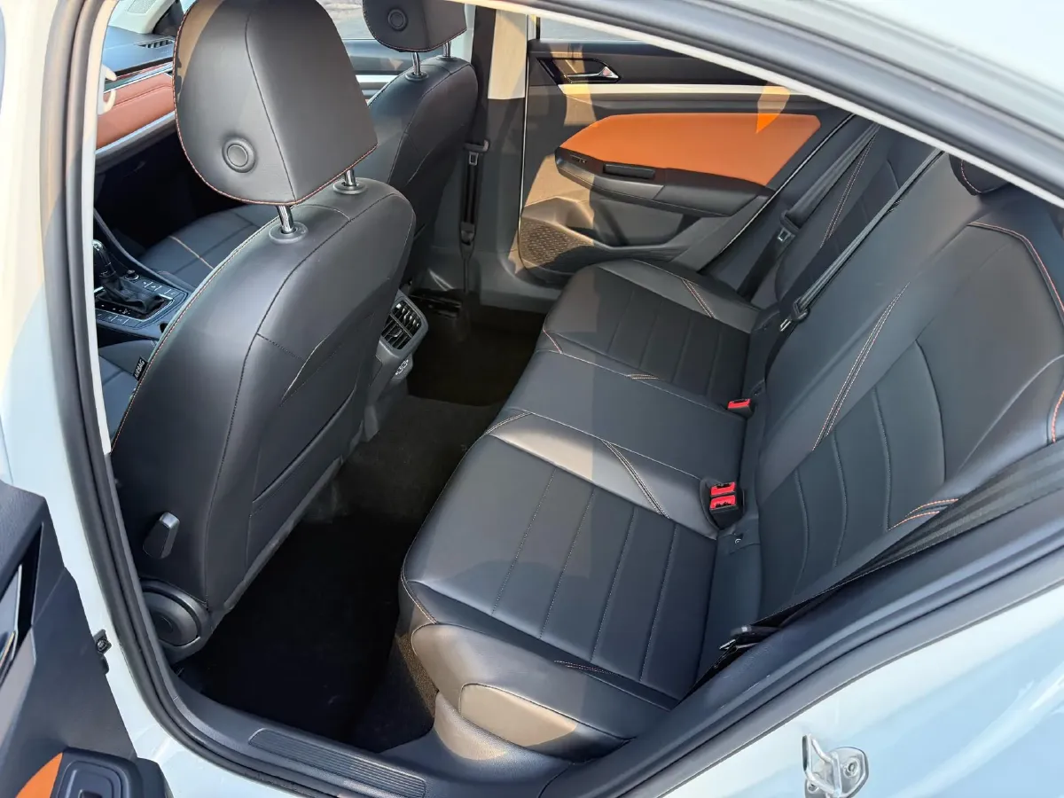 2023 Volkswagen Bora 1.2T 116HP L4 7DCT,autocango,china used car exporter,china ev exporter,chinese used car exporter,chinese used ev exporter