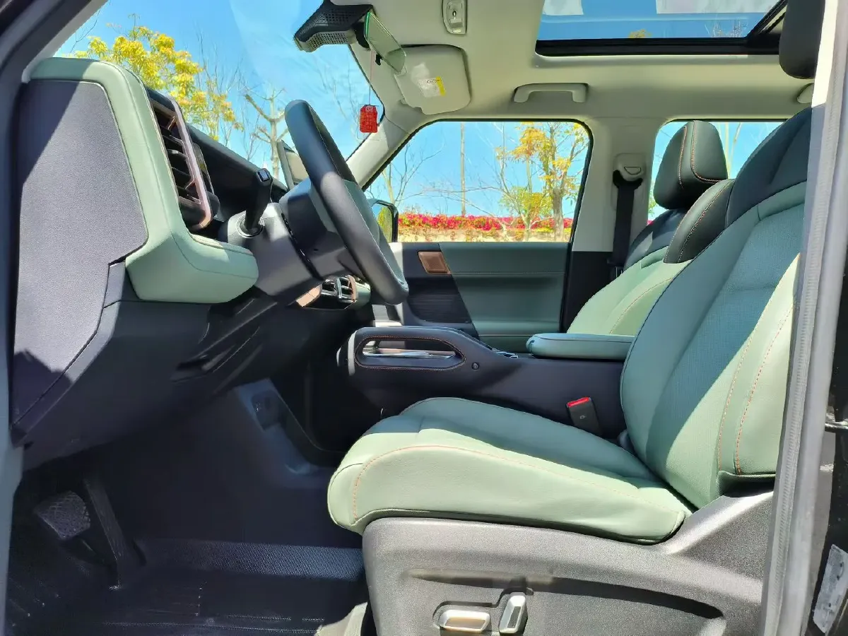 2024 JMC DaDao 2.3T 245HP L4 8AT,autocango,china used car exporter,china ev exporter,chinese used car exporter,chinese used ev exporter