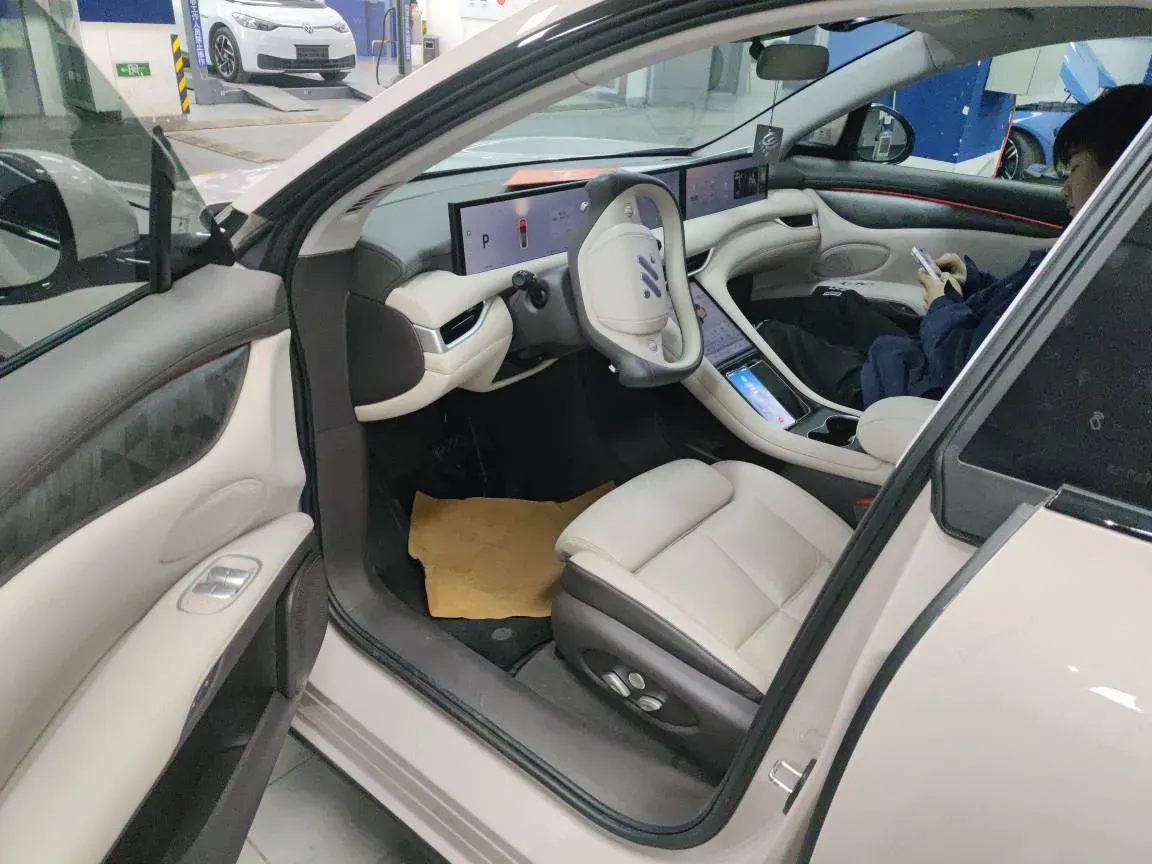 2023 IM LS6 BEV 71KWH,autocango,china used car exporter,china ev exporter,chinese used car exporter,chinese used ev exporter