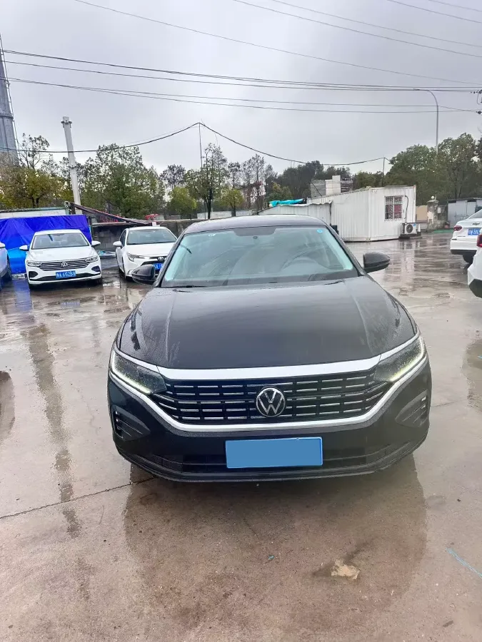 2023 Volkswagen Passat 1.4T 150HP L4 7DCT,autocango,china used car exporter,china ev exporter,chinese used car exporter,chinese used ev exporter