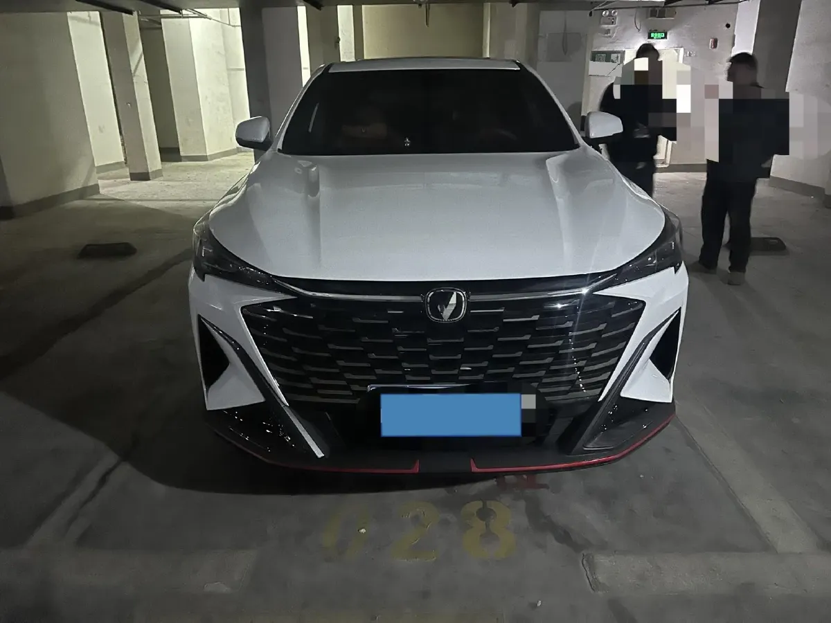 2026 ChangAn X5 PLUS 1.5T 192HP L4 7DCT,autocango,china used car exporter,china ev exporter,chinese used car exporter,chinese used ev exporter