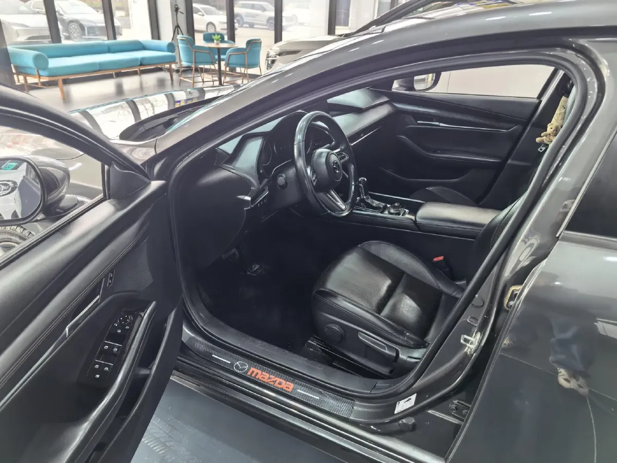 2020 Mazda 3 Axela 2.0L 158HP L4 6AT,autocango,china used car exporter,china ev exporter,chinese used car exporter,chinese used ev exporter