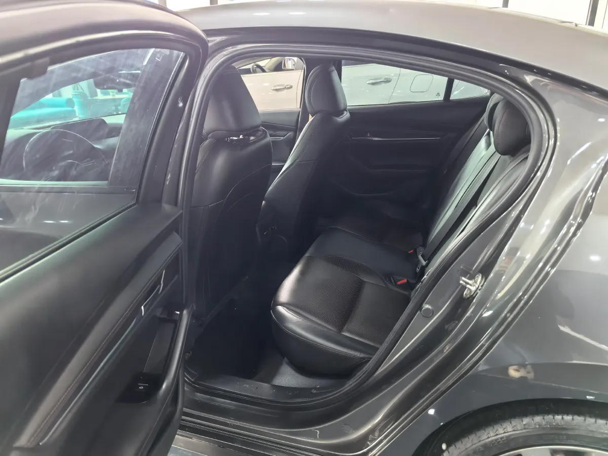 2020 Mazda 3 Axela 2.0L 158HP L4 6AT,autocango,china used car exporter,china ev exporter,chinese used car exporter,chinese used ev exporter