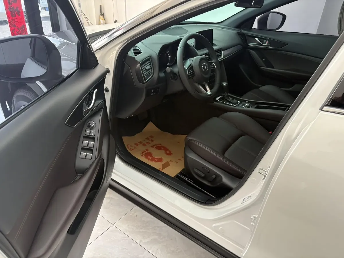 2021 Mazda CX-4 2.0L 158HP L4 6AT,autocango,china used car exporter,china ev exporter,chinese used car exporter,chinese used ev exporter