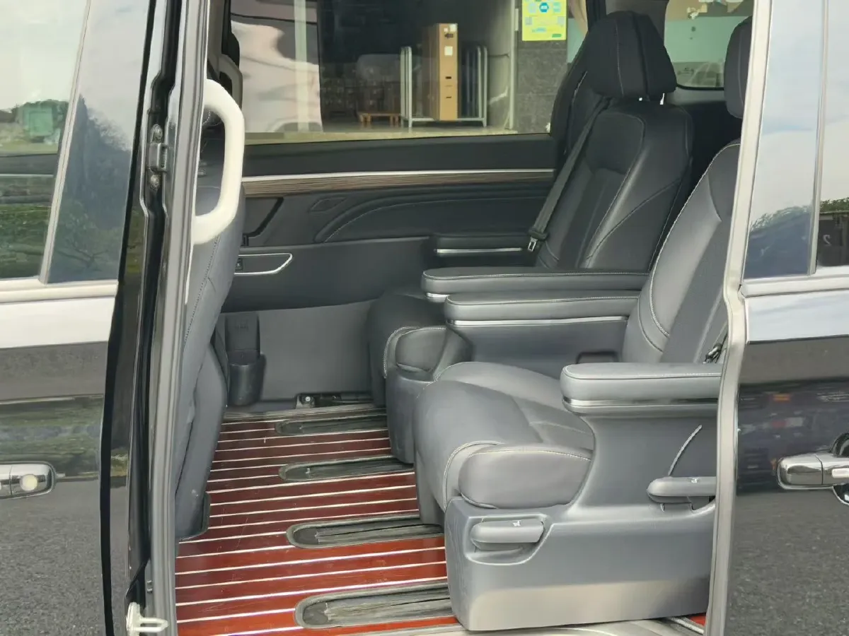 2023 GAC Trumpchi M8 2.0T 252HP L4 8AT,autocango,china used car exporter,china ev exporter,chinese used car exporter,chinese used ev exporter