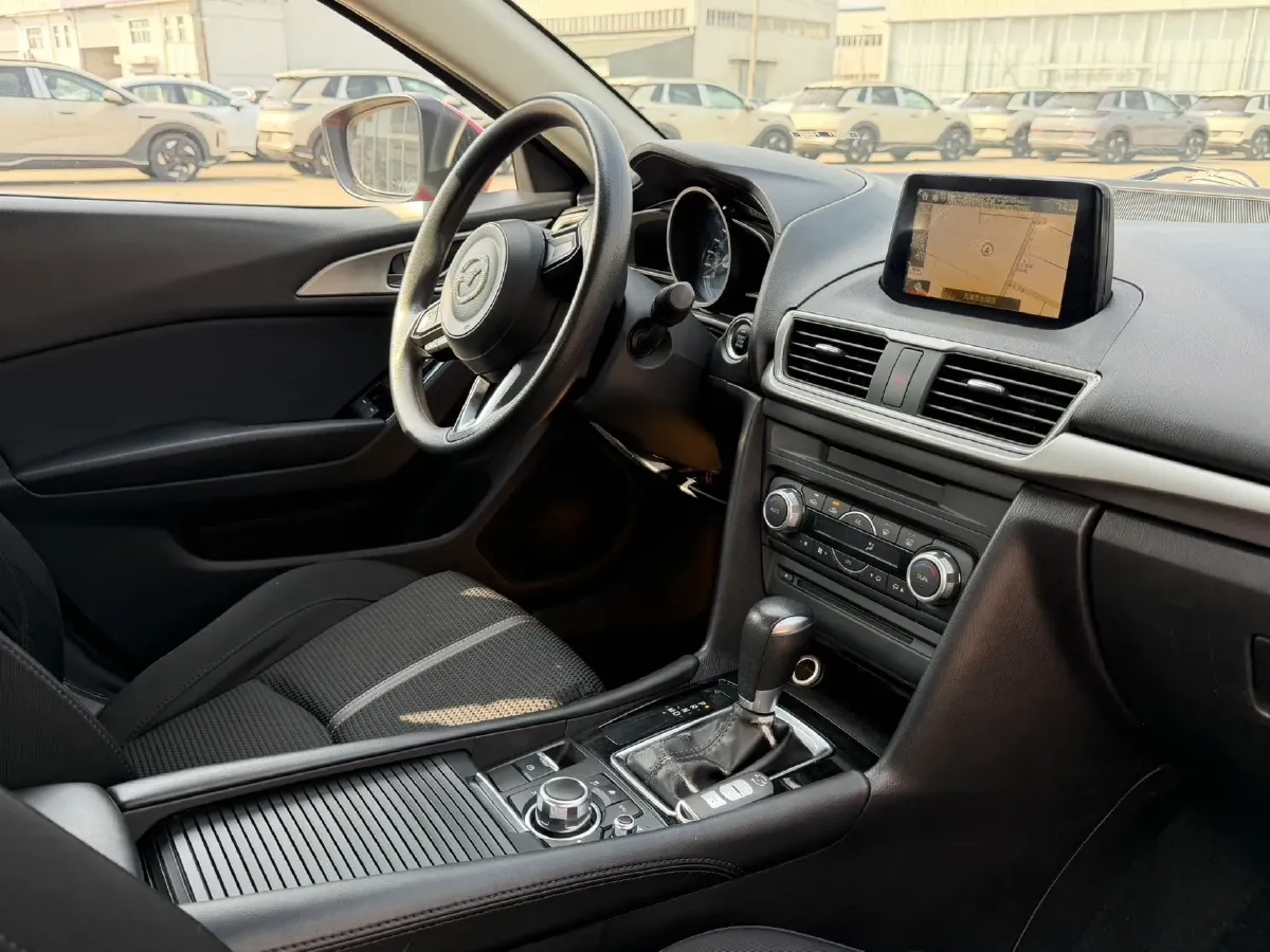 2017 Mazda 3 Axela 1.5L 117HP L4 6AT,autocango,china used car exporter,china ev exporter,chinese used car exporter,chinese used ev exporter