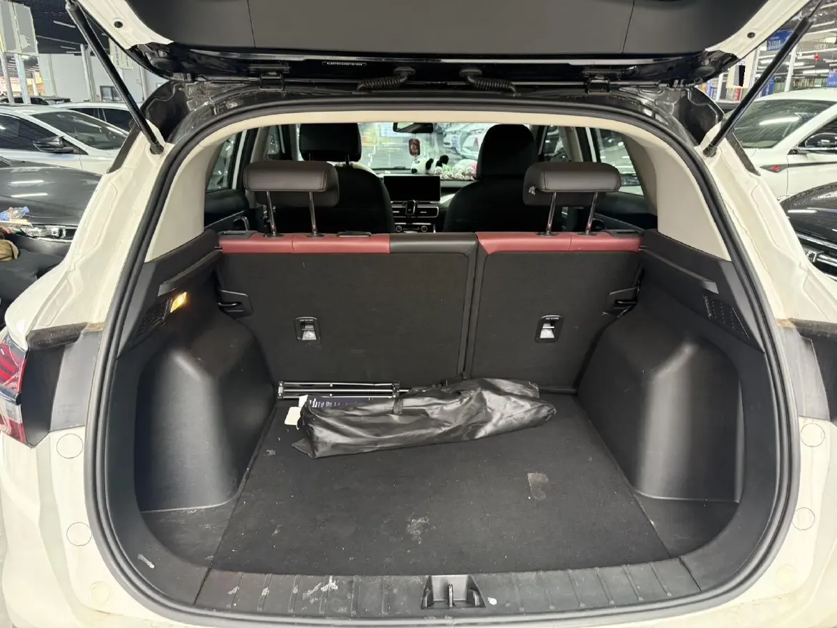 2021 Geely Coolray 1.4T 141HP L4 6DCT,autocango,china used car exporter,china ev exporter,chinese used car exporter,chinese used ev exporter