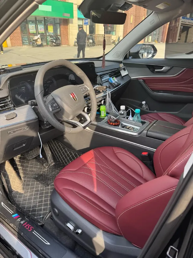 2025 HongQi HS5 2.0T 252HP L4 8AT,autocango,china used car exporter,china ev exporter,chinese used car exporter,chinese used ev exporter