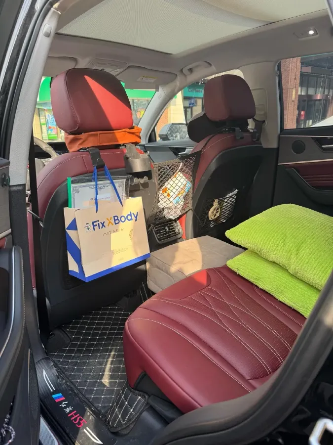 2025 HongQi HS5 2.0T 252HP L4 8AT,autocango,china used car exporter,china ev exporter,chinese used car exporter,chinese used ev exporter