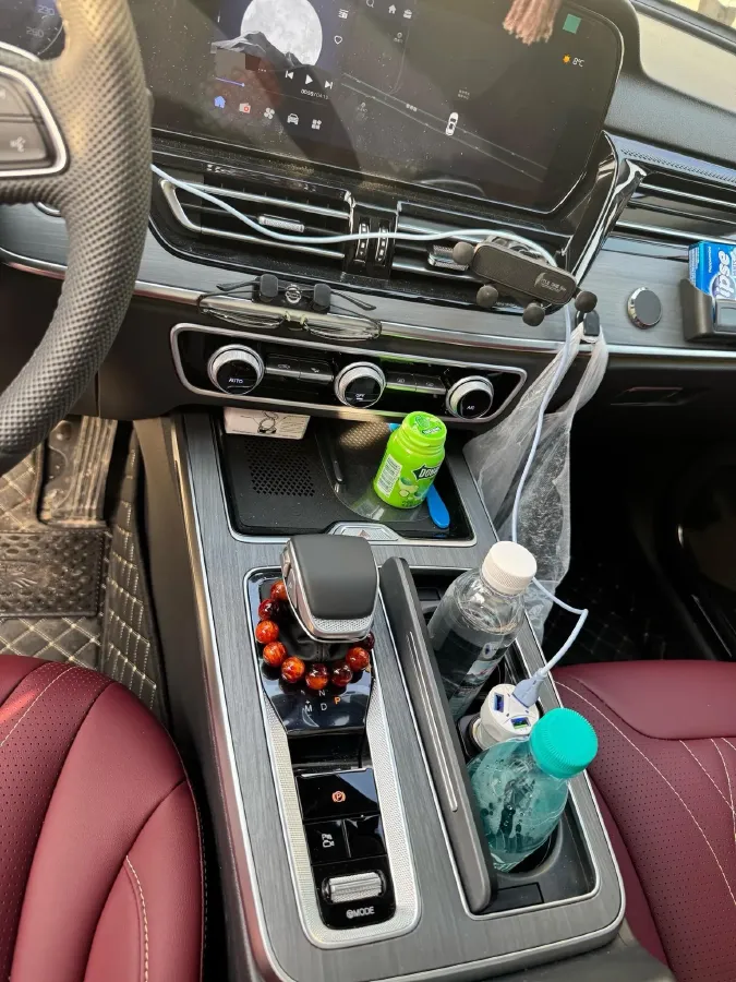 2025 HongQi HS5 2.0T 252HP L4 8AT,autocango,china used car exporter,china ev exporter,chinese used car exporter,chinese used ev exporter