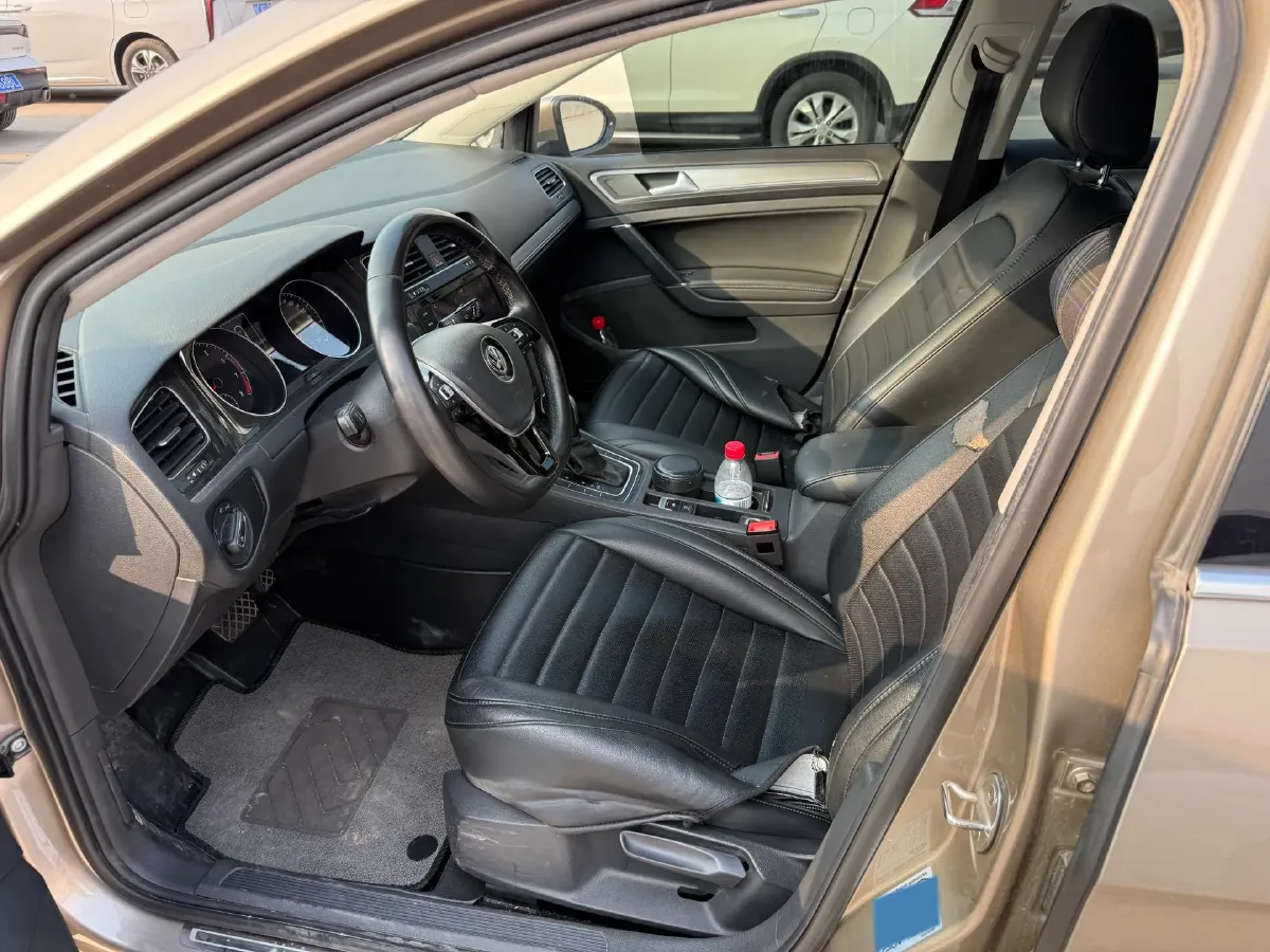 2018 Volkswagen Golf 1.6L 110HP L4 6AT,autocango,china used car exporter,china ev exporter,chinese used car exporter,chinese used ev exporter