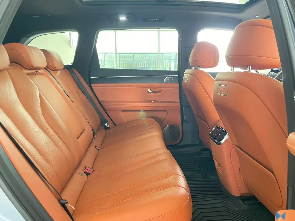 2024 AITO AITO M7 1.5T 152HP L4 REEV 42KWH,autocango,china used car exporter,china ev exporter,chinese used car exporter,chinese used ev exporter