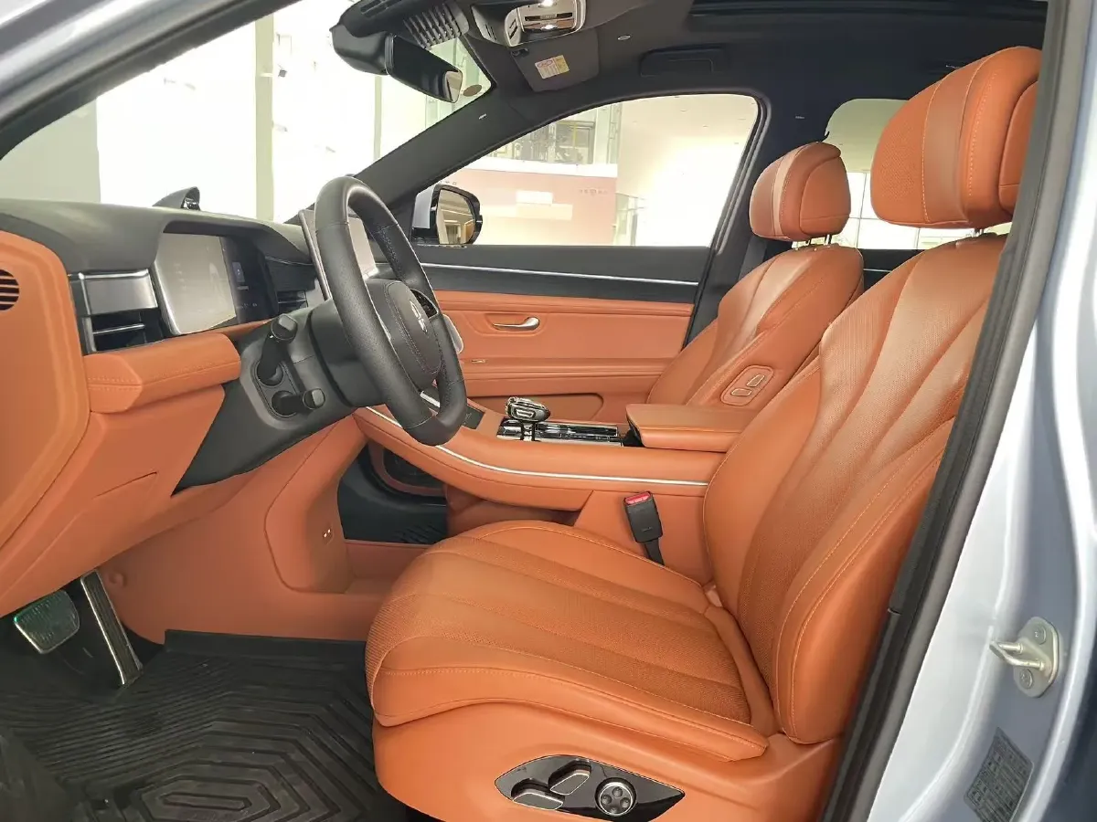 2024 AITO AITO M7 1.5T 152HP L4 REEV 42KWH,autocango,china used car exporter,china ev exporter,chinese used car exporter,chinese used ev exporter