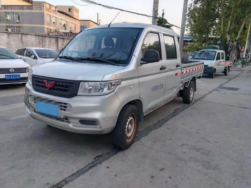 2019 WuLing RongGuang New Truck 1.8L 133HP L4 5MT,autocango,china used car exporter,china ev exporter,chinese used car exporter,chinese used ev exporter