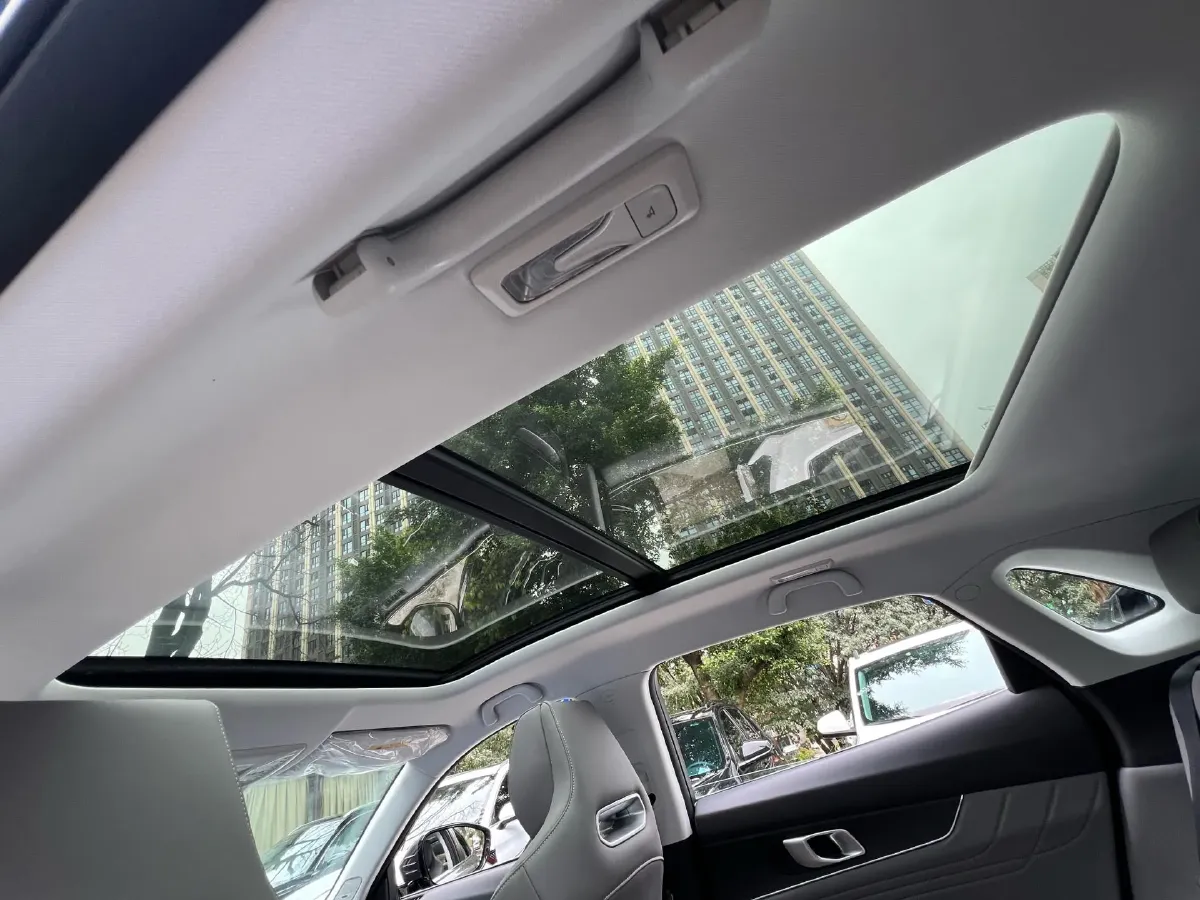 2023 ChangAn UNI-K iDD 1.5T 170HP L4 6TCT PHEV 28.39KWH,autocango,china used car exporter,china ev exporter,chinese used car exporter,chinese used ev exporter