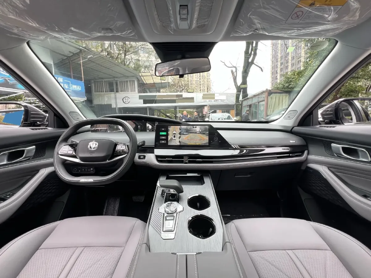 2023 ChangAn UNI-K iDD 1.5T 170HP L4 6TCT PHEV 28.39KWH,autocango,china used car exporter,china ev exporter,chinese used car exporter,chinese used ev exporter