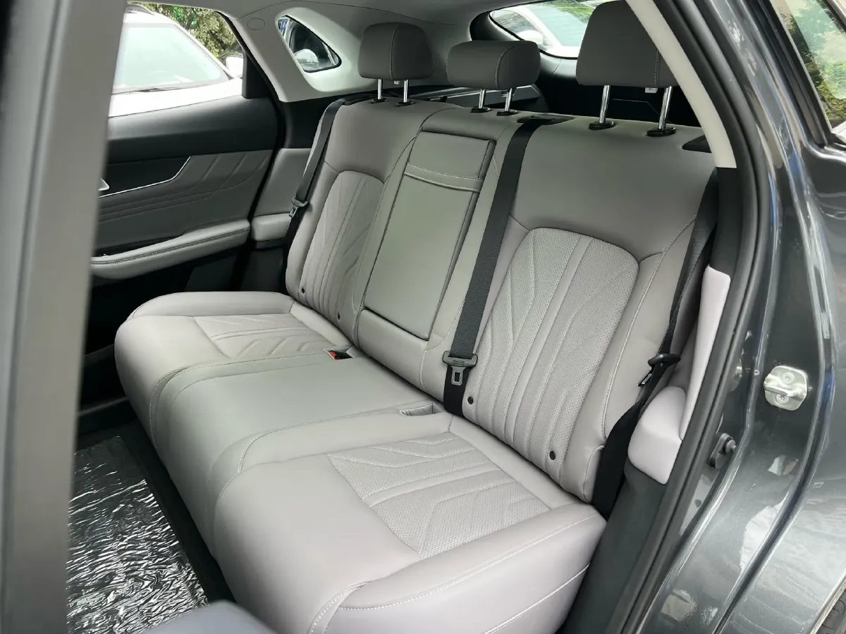 2023 ChangAn UNI-K iDD 1.5T 170HP L4 6TCT PHEV 28.39KWH,autocango,china used car exporter,china ev exporter,chinese used car exporter,chinese used ev exporter