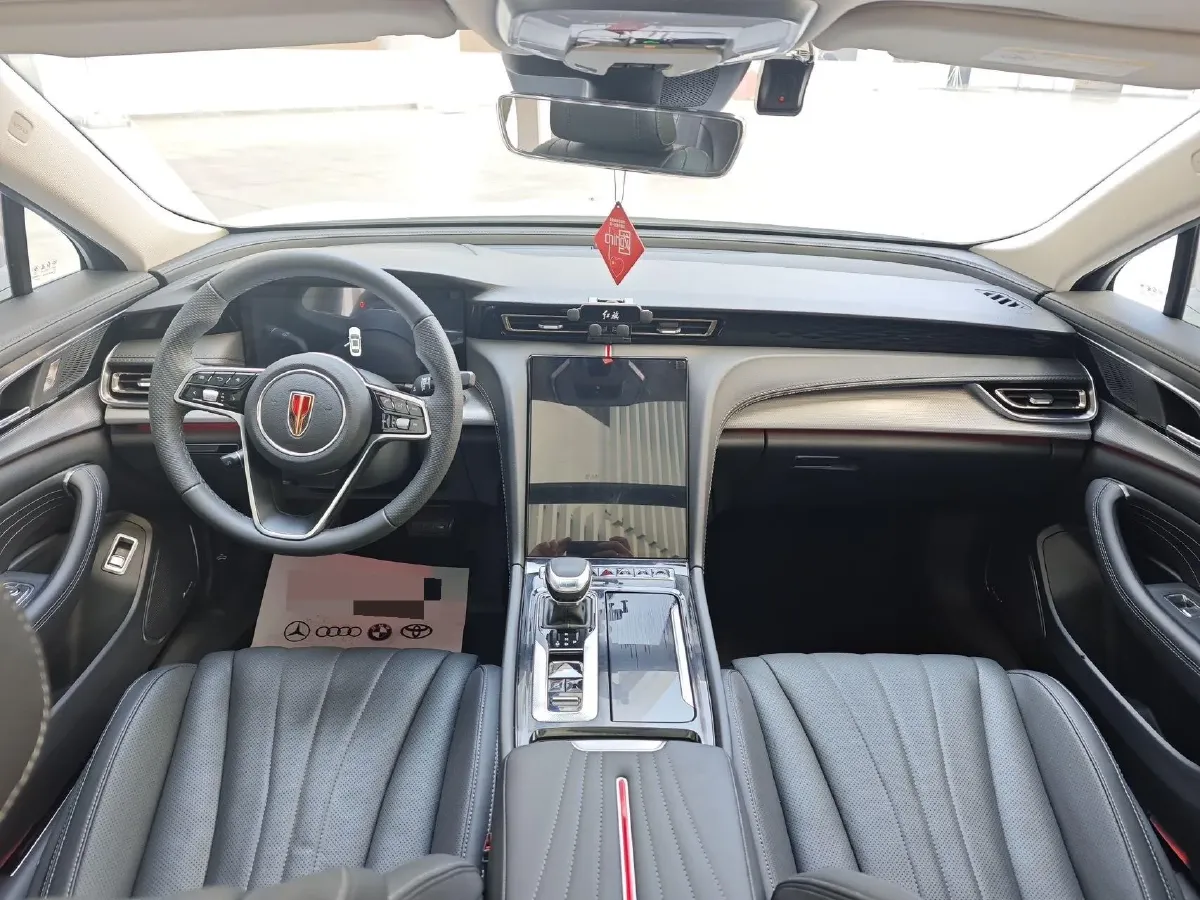 2024 HongQi H5 2.0T 224HP L4 8AT,autocango,china used car exporter,china ev exporter,chinese used car exporter,chinese used ev exporter