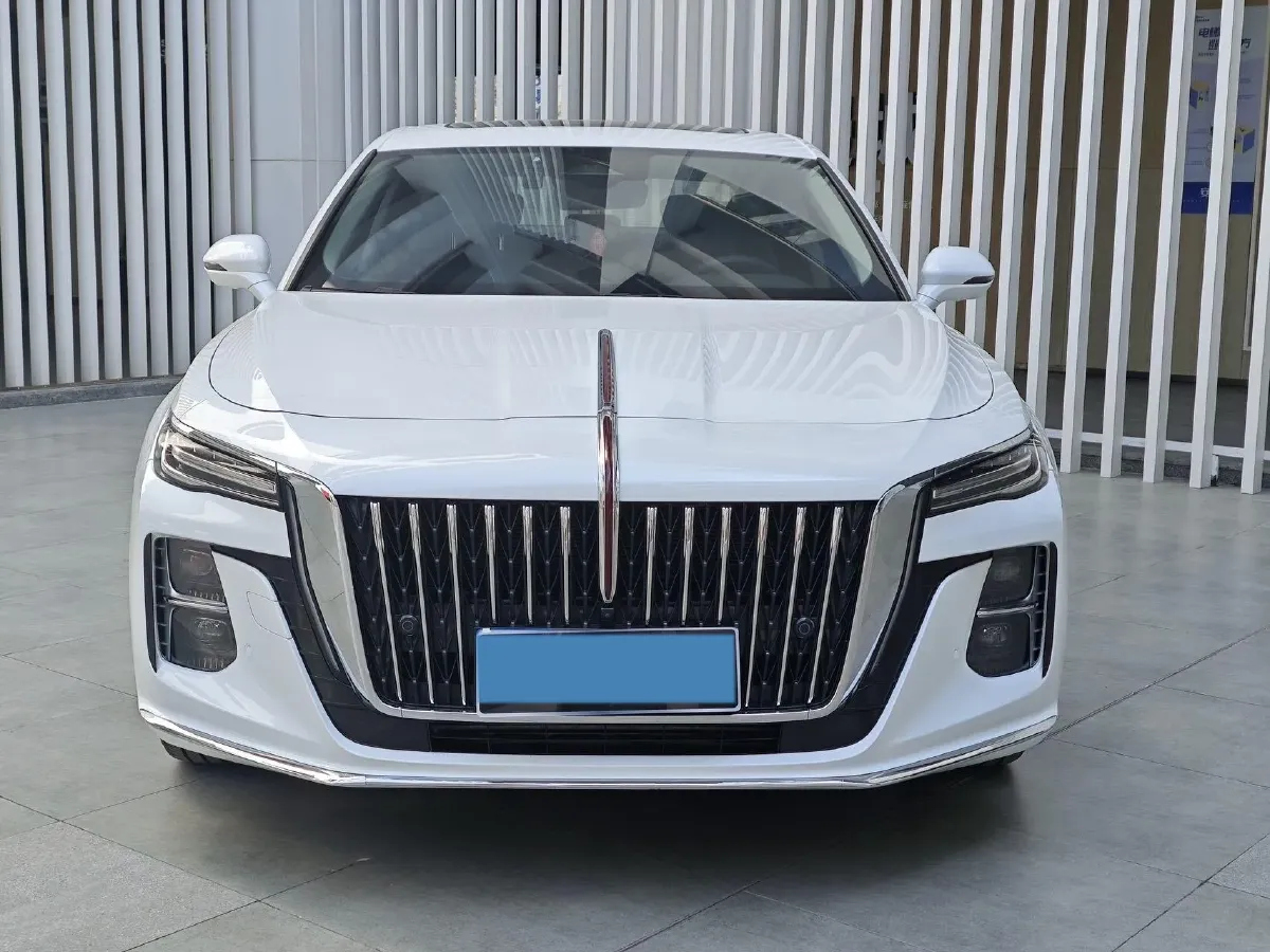 2024 HongQi H5 2.0T 224HP L4 8AT,autocango,china used car exporter,china ev exporter,chinese used car exporter,chinese used ev exporter