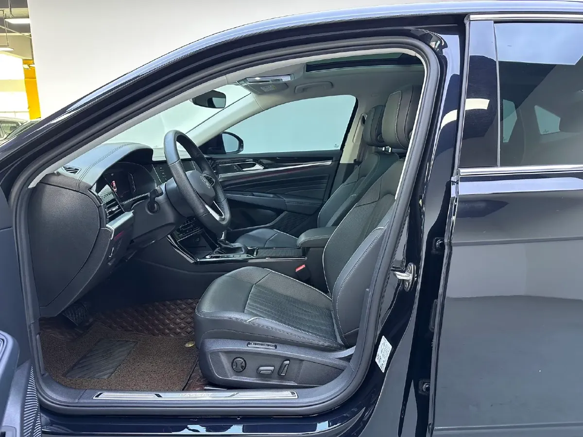 2023 Volkswagen Passat 2.0T 186HP L4 7DCT,autocango,china used car exporter,china ev exporter,chinese used car exporter,chinese used ev exporter