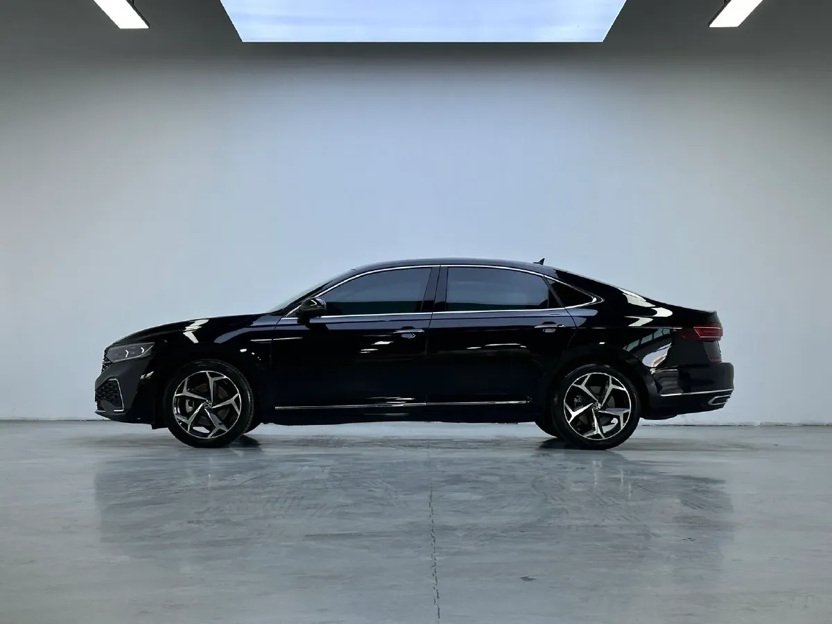 2023 Volkswagen Passat 2.0T 186HP L4 7DCT,autocango,china used car exporter,china ev exporter,chinese used car exporter,chinese used ev exporter