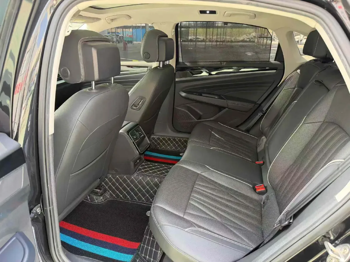 2022 Xpeng P7 BEV 60.2KWH,autocango,china used car exporter,china ev exporter,chinese used car exporter,chinese used ev exporter