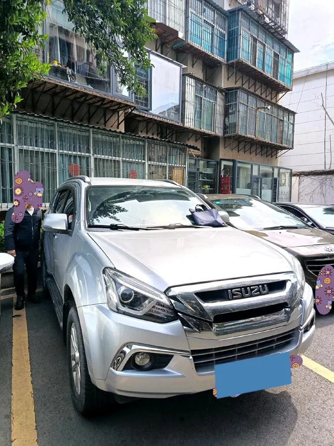 2020 Isuzu Mu-X 1.9T 166HP L4 6AT,autocango,china used car exporter,china ev exporter,chinese used car exporter,chinese used ev exporter
