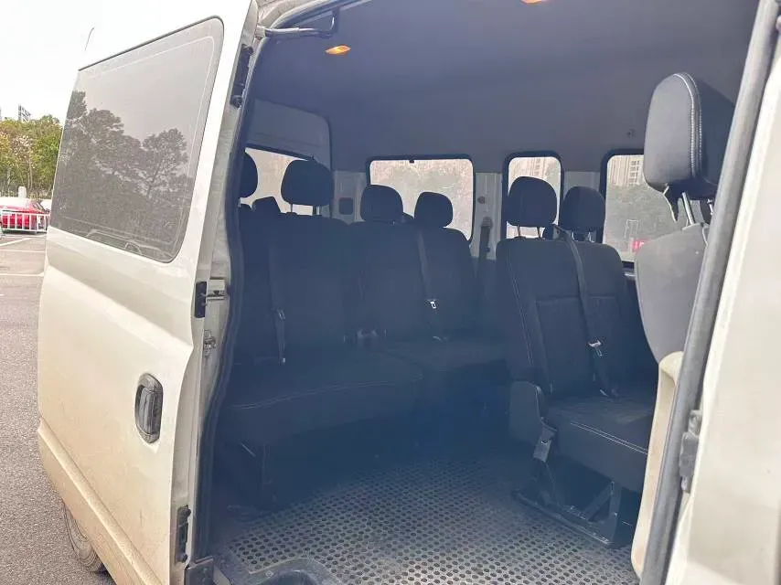 2021 MAXUS XinTu V80 2.0T 127HP L4 6MT,autocango,china used car exporter,china ev exporter,chinese used car exporter,chinese used ev exporter