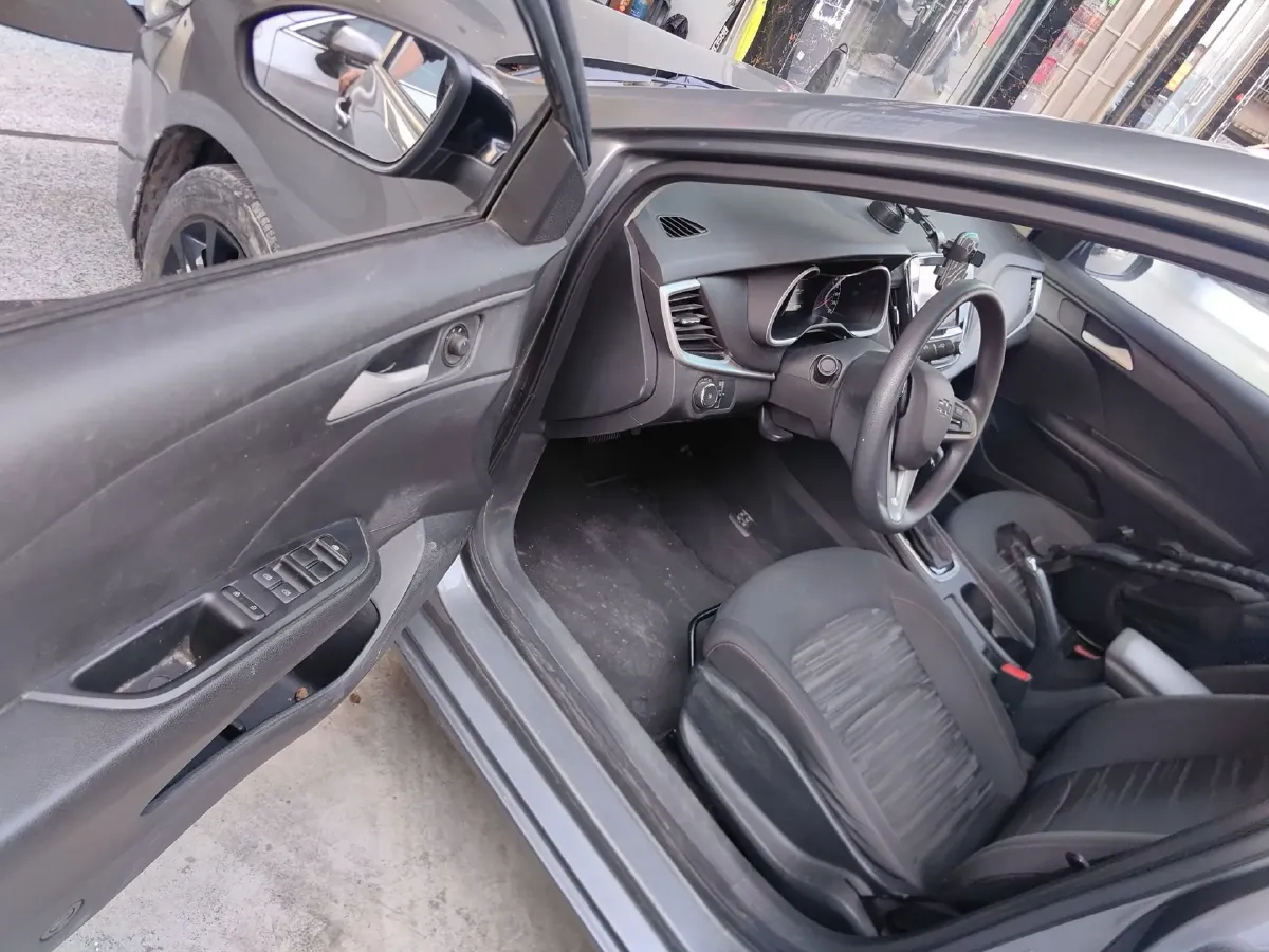 2019 Chevrolet Monza 1.0T 125HP L3 6DCT,autocango,china used car exporter,china ev exporter,chinese used car exporter,chinese used ev exporter