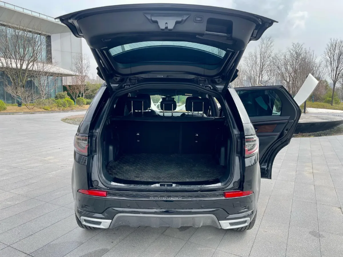 2020 Land Rover Discovery Sport 2.0T 249HP L4 9AT,autocango,china used car exporter,china ev exporter,chinese used car exporter,chinese used ev exporter
