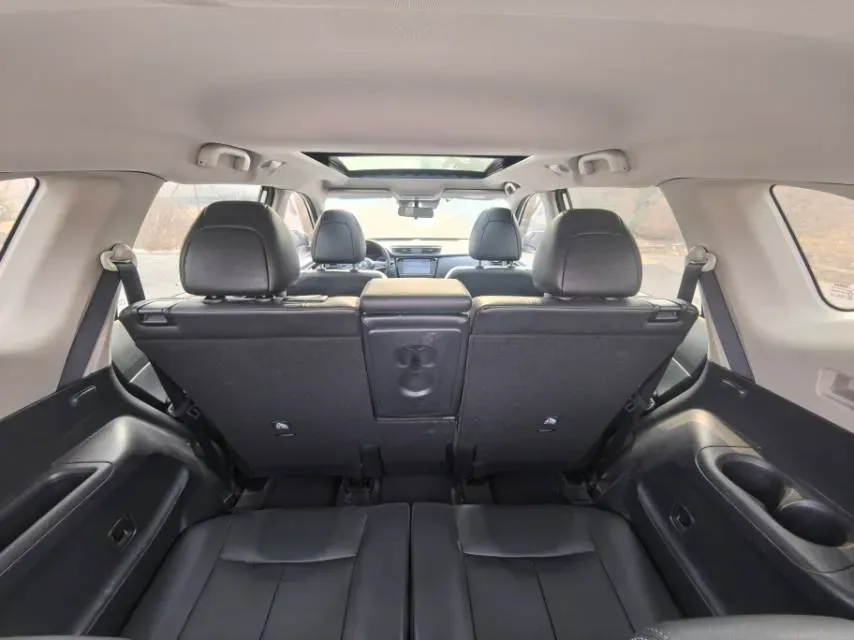 2021 Nissan X-Trail 2.0L 151HP L4 CVT,autocango,china used car exporter,china ev exporter,chinese used car exporter,chinese used ev exporter