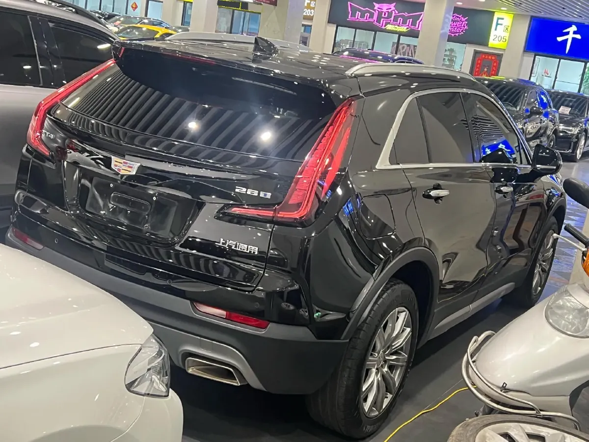 2022 Cadillac XT4 2.0T 237HP L4 9AT,autocango,china used car exporter,china ev exporter,chinese used car exporter,chinese used ev exporter