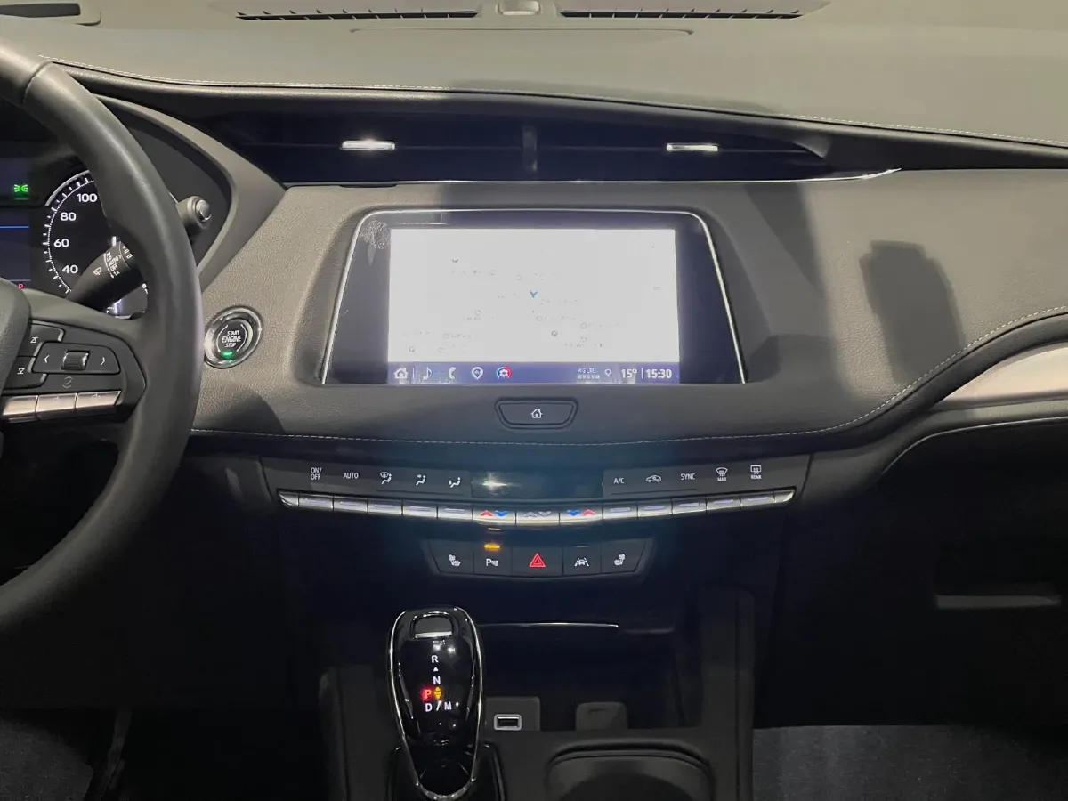 2022 Cadillac XT4 2.0T 237HP L4 9AT,autocango,china used car exporter,china ev exporter,chinese used car exporter,chinese used ev exporter