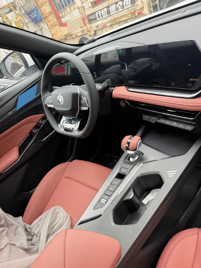 2026 ChangAn X5 PLUS 1.5T 192HP L4 7DCT,autocango,china used car exporter,china ev exporter,chinese used car exporter,chinese used ev exporter