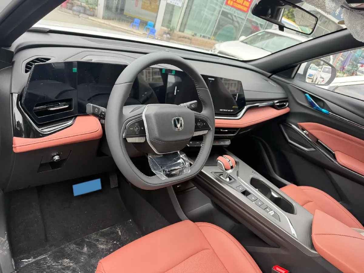 2026 ChangAn X5 PLUS 1.5T 192HP L4 7DCT,autocango,china used car exporter,china ev exporter,chinese used car exporter,chinese used ev exporter