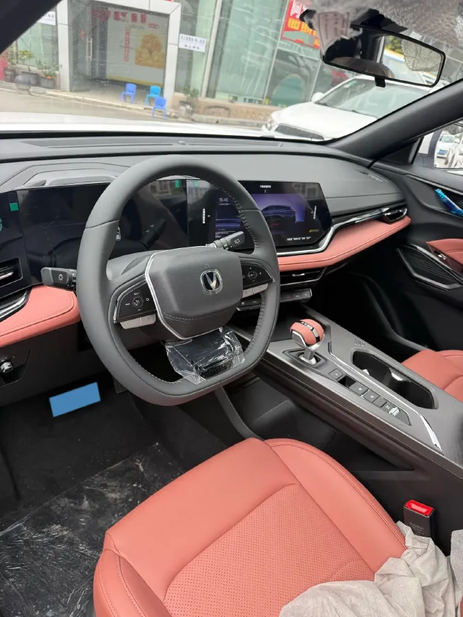 2026 ChangAn X5 PLUS 1.5T 192HP L4 7DCT,autocango,china used car exporter,china ev exporter,chinese used car exporter,chinese used ev exporter