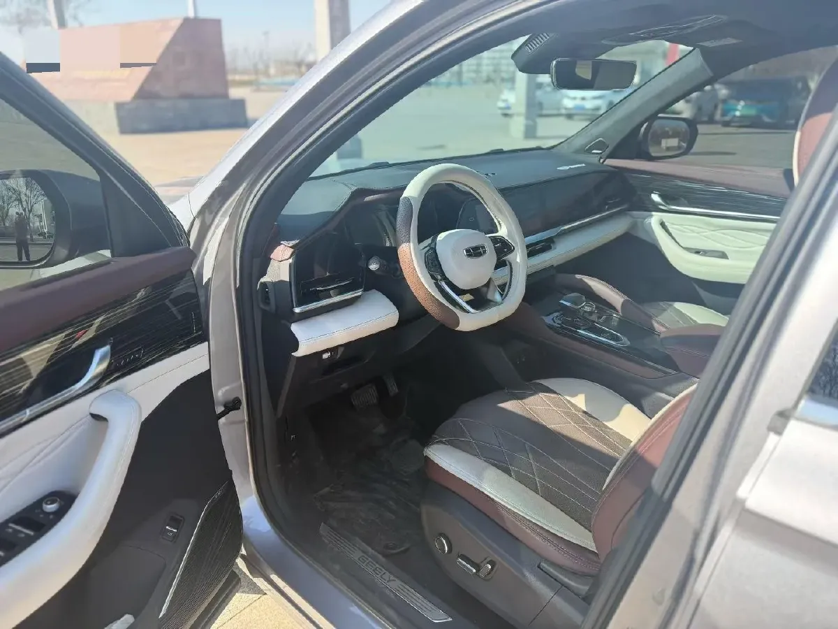 2021 Geely Monjaro 2.0T 218HP L4 7DCT,autocango,china used car exporter,china ev exporter,chinese used car exporter,chinese used ev exporter